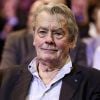 L'acteur français Alain Delon assiste au meeting d'Alain Juppé, maire de Bordeaux et candidat à la primaire de la droite et du centre (Les Républicains LR), au Zénith, à Paris, France, le 14 novembre 2016. © Stéphane Lemouton/Bestimage