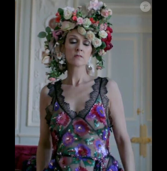 Capture d'écran de la vidéo du shooting de la chanteuse Céline Dion pour Vogue. Instagram, juillet 2017