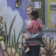 Exclusif - Charlize Theron emmène son fils Jackson et sa fille August à l'école à Los Angeles le 24 avril 2017.