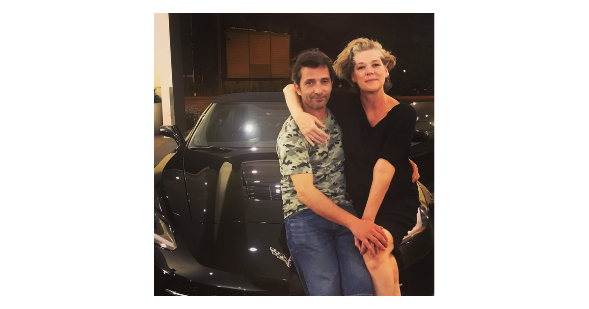 Sébastien Roch pose avec Rochelle Redfield sur Instagram, le 25 juillet ...
