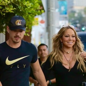 Exclusif - Mariah Carey et son compagnon Bryan Tanaka quittent un restaurant à Beverly Hills le 20 juillet 2017.