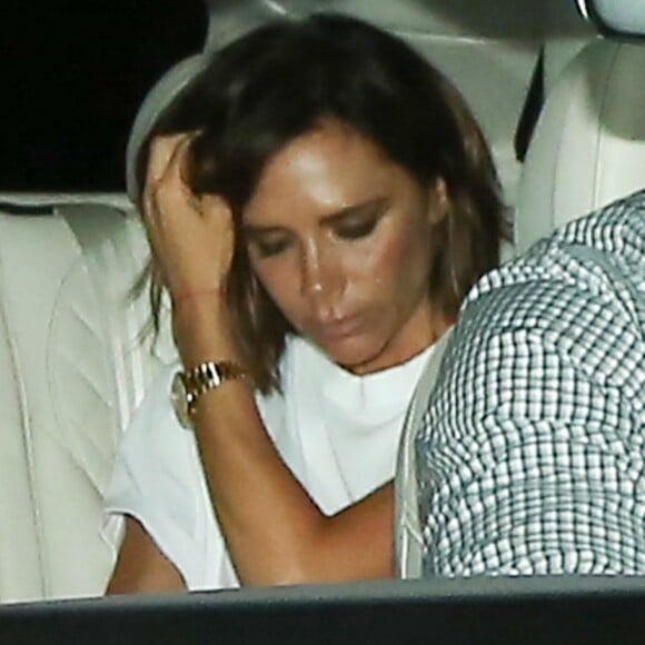 David et Victoria Beckham sont allés dîner avec Eva Longoria et José Baston au restaurant Giorgio Baldi à Santa Monica le 29 juillet 2017. À leur sortie ils se sont cachés des photographes.