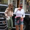 Gigi et Bella Hadid à New York, le 27 juillet 2017.