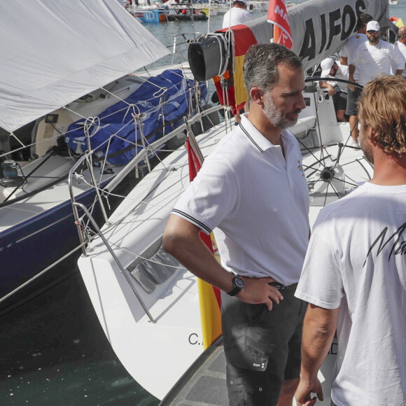 Pierre Casiraghi est venu saluer le roi Felipe VI d'Espagne le 3 août 2017 lors de la 36e Copa del Rey à Palma de Majorque.