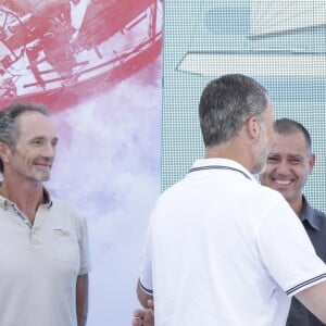 Le roi Felipe VI d'Espagne et d'autres anciens membres de l'équipe de voile espagnole aux JO de Barcelone 1992 ont été honorés lors d'un événement spécial à la 36e Copa del Rey, le 3 août 2017 à Palma de Majorque.