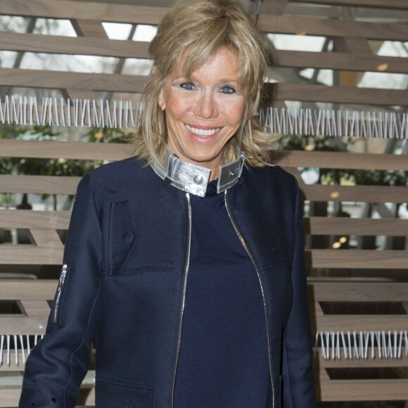 Brigitte Macron - People en Backstage et Front Raw du défilé de mode prêt-à-porter automne-hiver 2016/2017 "Vuitton" à Paris le 9 mars 2016. © Olivier Borde/Bestimage 