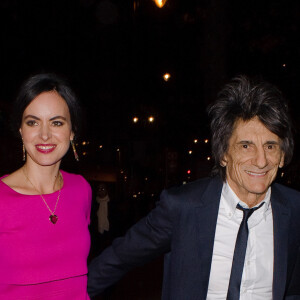 Sally Humphreys et son mari Ronnie Wood arrivent au Tusk Conservation Awards à Londres, le 30 novembre 2016