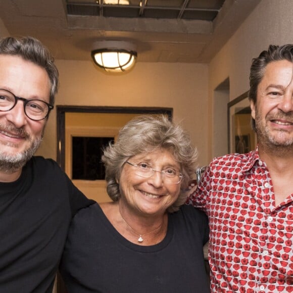 Exclusif - Bertrand Combe, guest, Thibault de Montalembert et Ludivine de Chastenet - en marge de la représentation de la pièce de théâtre "Politiquement correct " lors du Festival de Ramatuelle, France, le 9 août 2017. © Cyril Bruneau/Festival de Ramatuelle/Bestimage