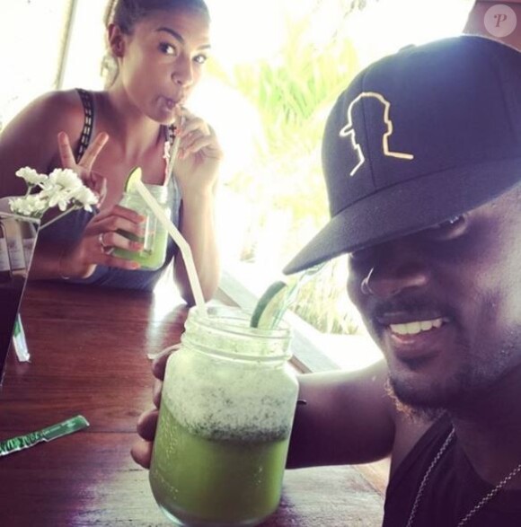 Black M en vacances à Bali avec sa femme Lia, le 16 août 2017.
