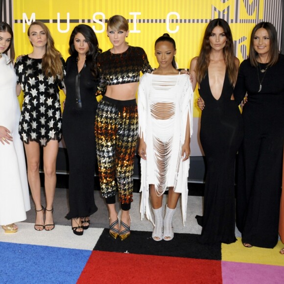 Gigi Hadid, Hailee Steinfeld, Cara Delevingne, Selena Gomez, Taylor Swift,Serayah, Mariska Hargitay, Karlie Kloss - Soirée des MTV Video Music Awards à Los Angeles le 30 aout 2015.