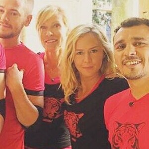 Enora Malagré participe à "Fort Boyard, sur France 2 avec Rebecca Hampton, Brahim Asloum, Agustin Galiana, Jeremstar, et Mokhtar le 19 août 2017.