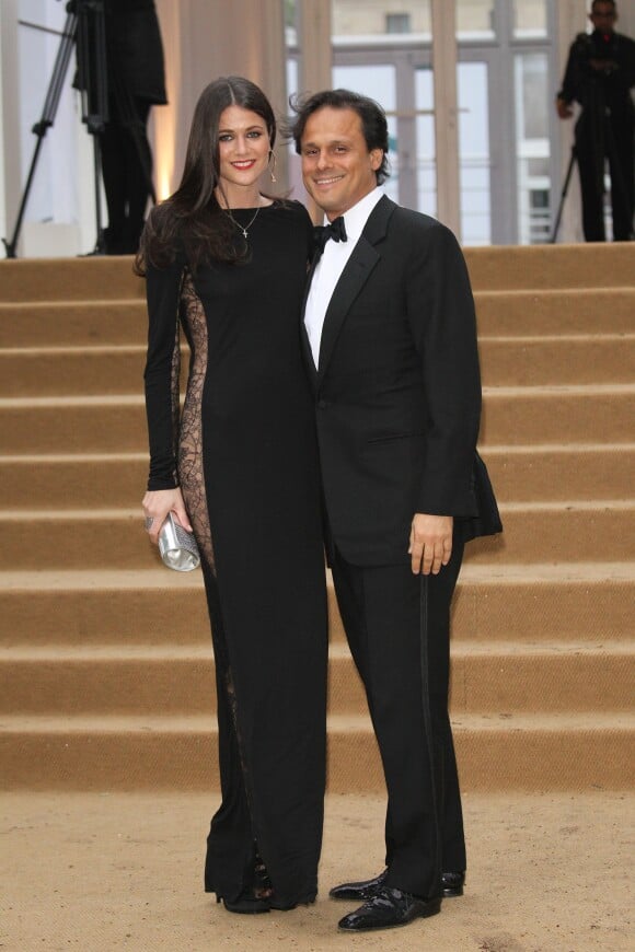 Arun Nayar et Kim Johnson le 10 mai 2012 lors d'un gala de bienfaisance d'Ark à Londres.