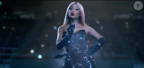 Katy Perry a dévoilé le clip de son nouveau tube Swish Swish, ce jeudi 24 août 2017.