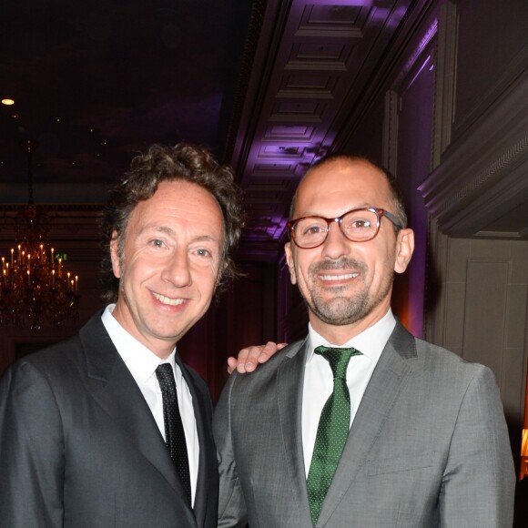 Stéphane Bern et son compagnon Lionel - Dîner de gala de la première édition des prix "Les Stéthos d'Or" en faveur de la Fondation pour la recherche en physiologie dont le docteur Frédéric Saldmann est le directeur scientifique à l'hôtel George V à Paris le 13 mars 2017. © Coadic Guirec/Bestimage