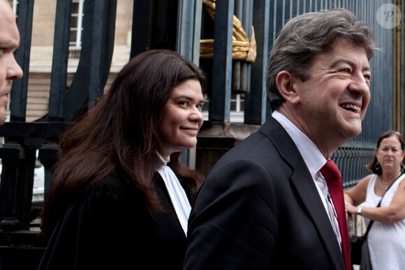 Jean-Luc Melenchon et son avocate Raquel Garrido devant la cour de Paris le 21 juin 2012
