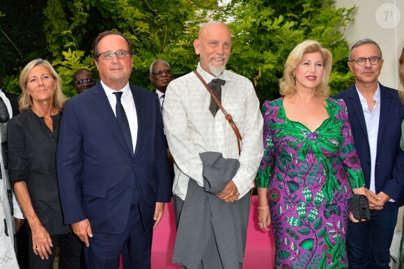 Claire Chazal (jury), François Hollande (ancien président de la République), John Malkovich (président jury), Dominique Ouattara (Première dame de Côte d'Ivoire) et Philippe Besson (jury) - 10ème festival du Film Francophone d'Angoulême à Angoulême, France, le 22 août 2017. © Coadic Guirec/Bestimage