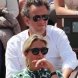 Anne-Sophie Lapix et son mari Arthur Sadoun - People dans les tribunes lors de la finale homme des Internationaux de Tennis de Roland-Garros à Paris le 11 juin 2017. © Dominique Jacovides-Cyril Moreau/Bestimage