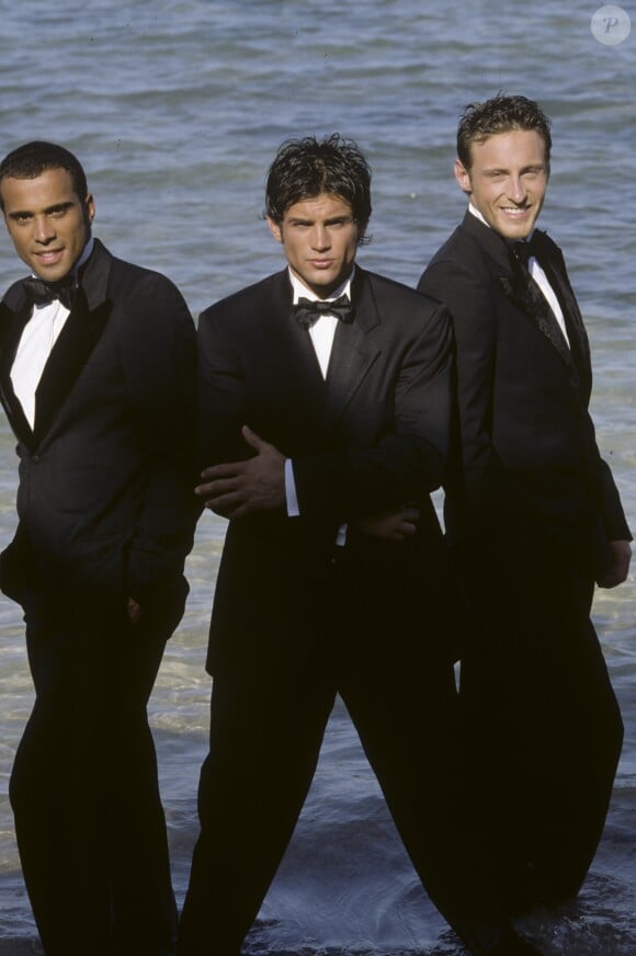Dans les caraibes, à Saint-Barthélemy, le groupe 2BE3, Filip NIKOLIC, Adel KACHERMI et Frank DELAY le 12 mars 1998.