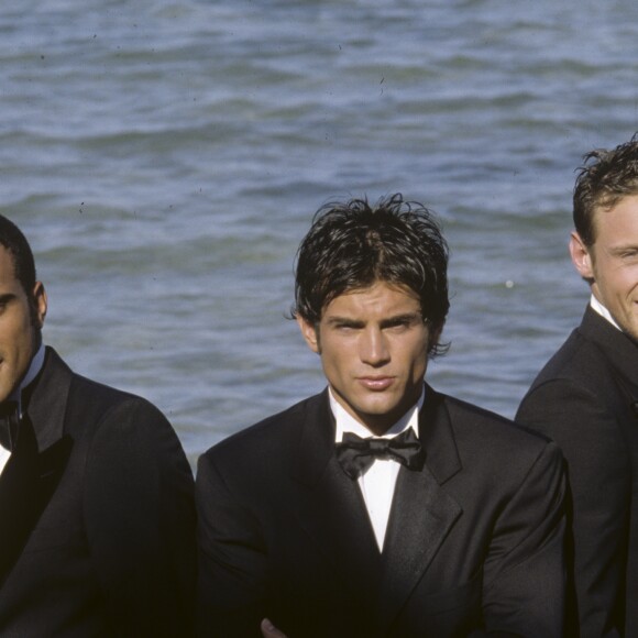 Dans les caraibes, à Saint-Barthélemy, le groupe 2BE3, Filip NIKOLIC, Adel KACHERMI et Frank DELAY le 12 mars 1998.