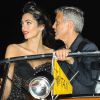 Amal et George Clooney se promènent dans un bateau taxi lors du 74e Festival International du Film de Venise en Italie le 31 aout 2017