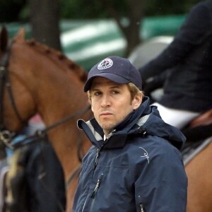 Guillaume Canet - Détente - Prix Evian (1.30m) lors du Longines Paris Eiffel Jumping au Champ de Mars à Paris, France, le 2 juillet 2017. © Pierre Perusseau/Bestimage