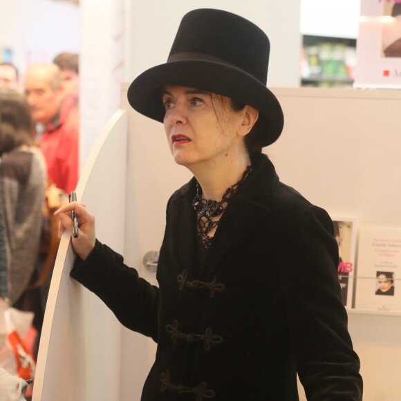 Amélie Nothomb au 37ème Salon du Livre à la Porte de Versailles à Paris, le 24 mars 2017. © CVS/Bestimage