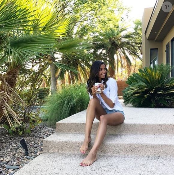 Chloé Mortaud pose devant sa maison d'Henderson, juste à côté de Las Vegas. Instagram, le 3 septembre 2017.