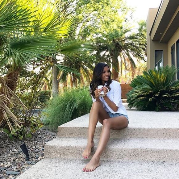 Chloé Mortaud pose devant sa maison d'Henderson, juste à côté de Las Vegas. Instagram, le 3 septembre 2017.