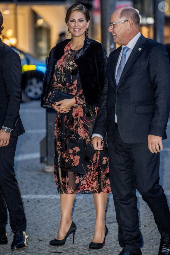 La princesse Madeleine de Suède, enceinte, au concert organisé après la session inaugurale du Parlement suédois le 12 septembre 2017 à Stockholm.