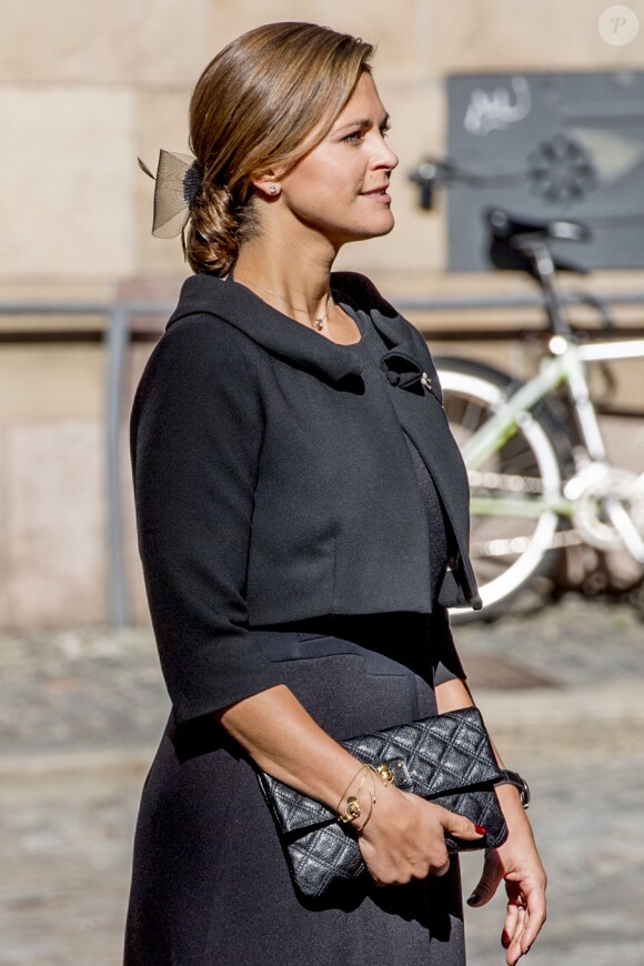 La princesse Madeleine de Suède, enceinte, lors de la session d'ouverture du Parlement à Stockholm le 12 septembre 2017.