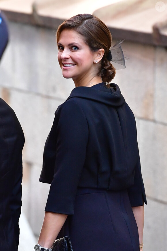 La princesse Madeleine de Suède, enceinte, lors de la session d'ouverture du Parlement à Stockholm le 12 septembre 2017.