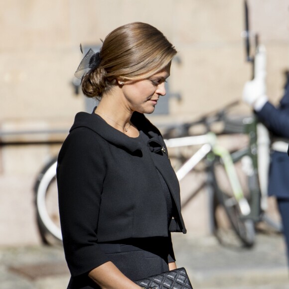 La princesse Madeleine de Suède, enceinte, lors de la session d'ouverture du Parlement à Stockholm le 12 septembre 2017.