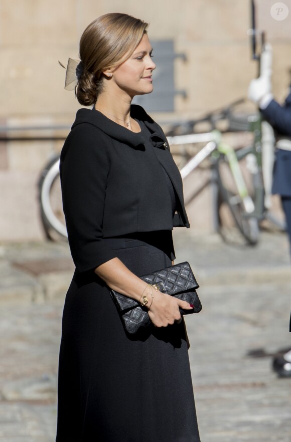 La princesse Madeleine de Suède, enceinte, lors de la session d'ouverture du Parlement à Stockholm le 12 septembre 2017.