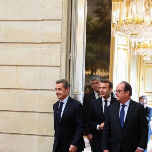 Brigitte Macron, Nicolas Sarkozy et Francois Hollande et Emmanuel Macron, président de la République, lors de la réception des acteurs de la candidature de Paris aux Jeux Olympiques et Paralympiques de 2024 au palais de l'Elysée à Paris le 15 septembre 2017. © Hamilton / Pool / Bestimage