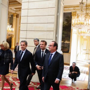 Brigitte Macron, Nicolas Sarkozy et Francois Hollande et Emmanuel Macron, président de la République, lors de la réception des acteurs de la candidature de Paris aux Jeux Olympiques et Paralympiques de 2024 au palais de l'Elysée à Paris le 15 septembre 2017. © Hamilton / Pool / Bestimage