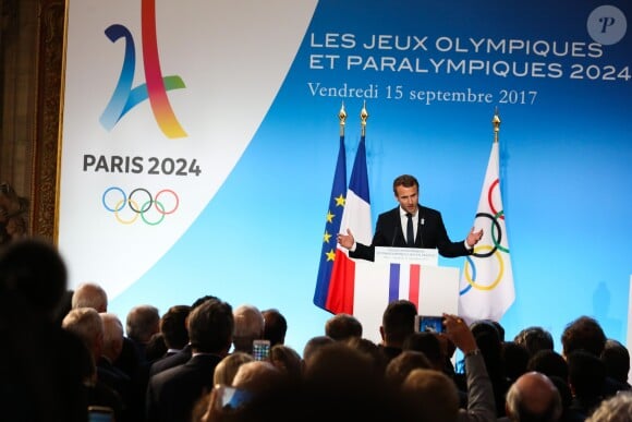 Le président Emmanuel Macron lors de la réception des acteurs de la candidature de Paris aux Jeux Olympiques et Paralympiques de 2024 au palais de l'Elysée à Paris le 15 septembre 2017. © Hamilton / Pool / Bestimage