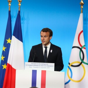 Le président Emmanuel Macron lors de la réception des acteurs de la candidature de Paris aux Jeux Olympiques et Paralympiques de 2024 au palais de l'Elysée à Paris le 15 septembre 2017. © Hamilton / Pool / Bestimage