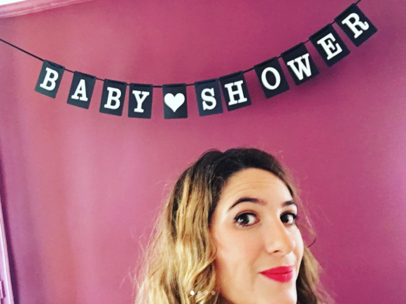 Charlotte Gaccio partage des photos de sa babyshower sur Instagram, le 17 septembre 2017.