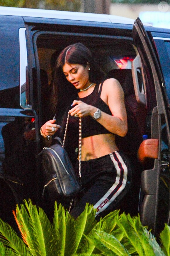 Kylie Jenner le 6 juin 2017 lors du tournage d'un clip à Miami, avec son compagnon Travis Scott.
