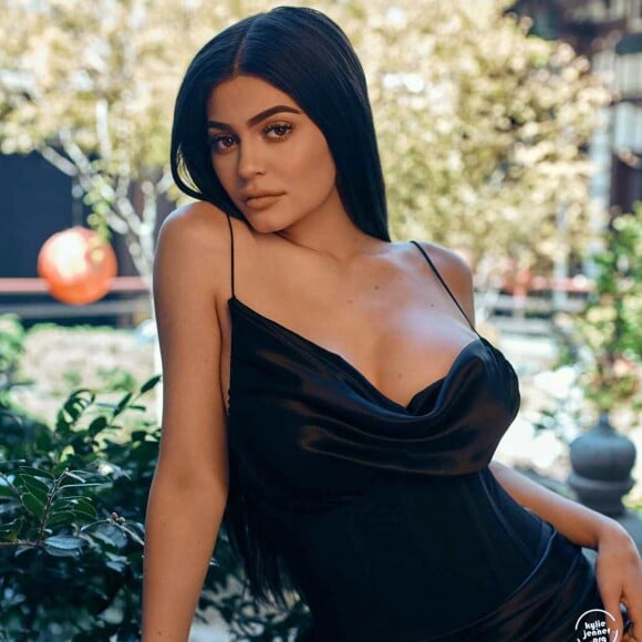 Kylie Jenner pose pour sa nouvelle campagne de publicité pour sa collection Kendall+Kylie. Septembre 2017.