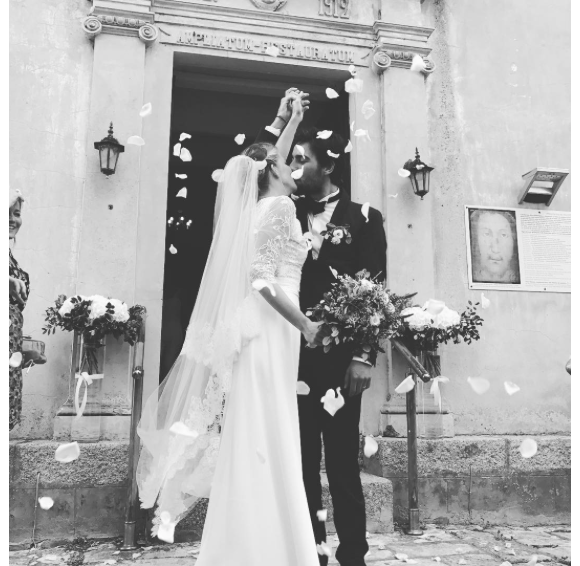 Clémentine Vaudaux, demie-soeur de Benjamin, a épousé son compagnon Antoine, le 23 septembre 2017 en Corse.