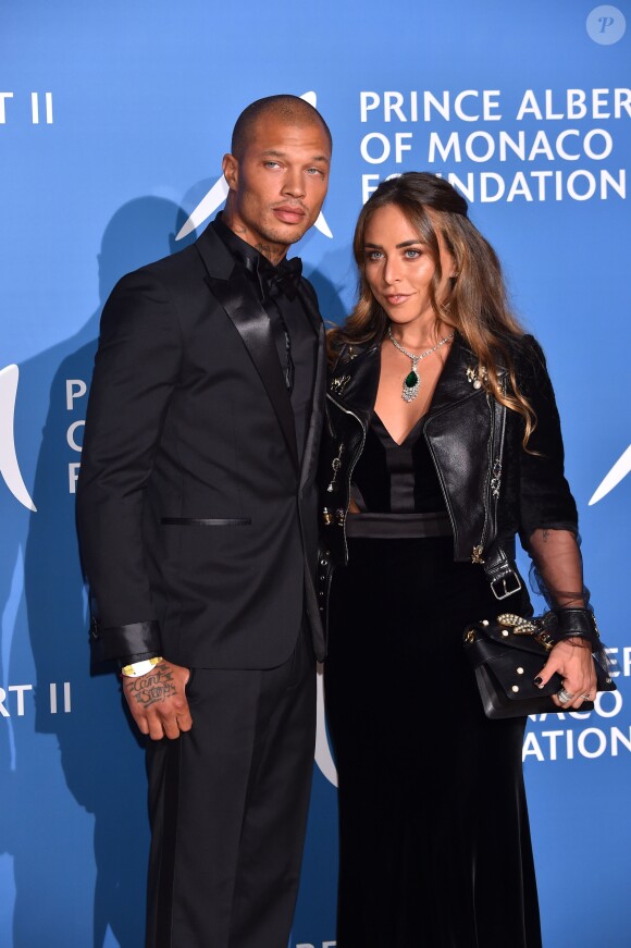 Jeremy Meeks et Chloe Green lors du 1er "Gala pour l'Océan de Monte-Carlo" sur les terrasses de l'Opéra à Monaco. Monaco, le 28 septembre 2017. © Bruno Bebert/Bestimage 