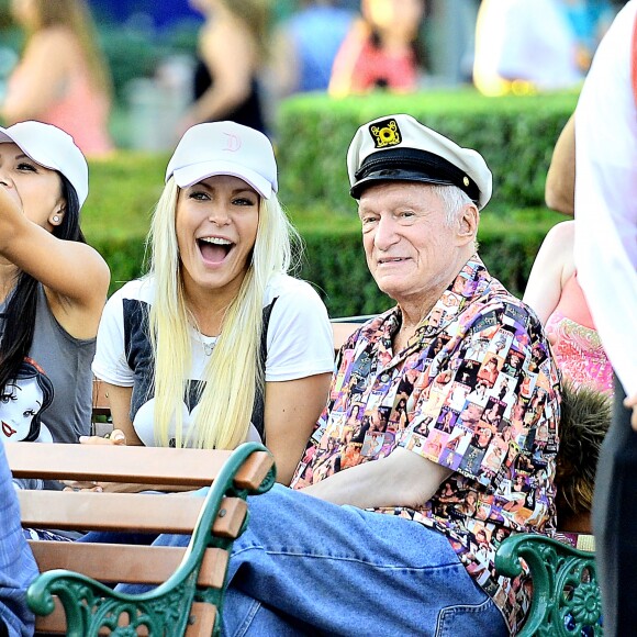 Exclusif - Hugh Hefner et sa femme Crystal a Disneyland en Californie le 6 septembre 2013.