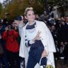 Marion Cotillard - Défilé de mode Valentino collection prêt-à-porter Printemps/Eté 2018 lors de la Fashion Week de Paris, le 1er octobre 2017.
