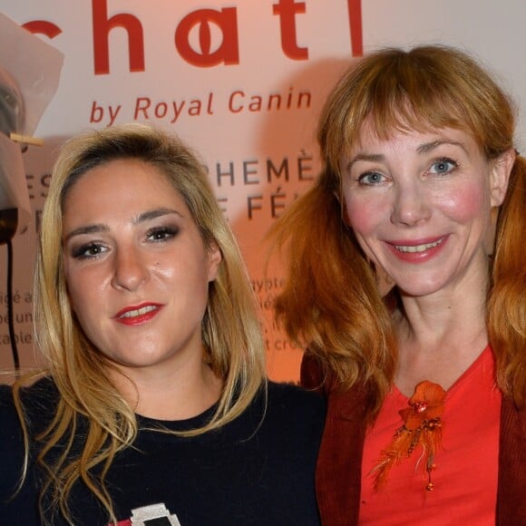 Marilou Berry et Julie Depardieu - Inauguration de l'espace éphémère de culture féline Chat ! by Royal Canin au coeur du Marais, 6 rue des Archives à Paris, le 5 octobre 2017. Royal Canin, expert du chat et du chien, organise ce grand événement dédié au chat, dans un lieu parisien unique et dédié, du 6 au 20 octobre 2017 © Coadic Guirec/Bestimage