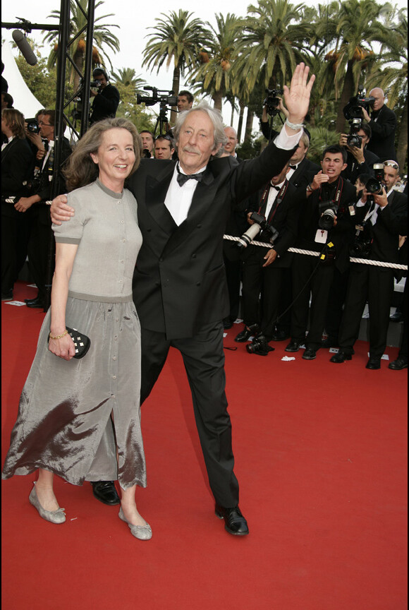 Jean Rochefort et sa femme Françoise Vidal lors de la cérémonie de clôture du 59ème Festival International du Film de Cannes. Le 28 mai 2006. © Frédéric Piau/Bestimage