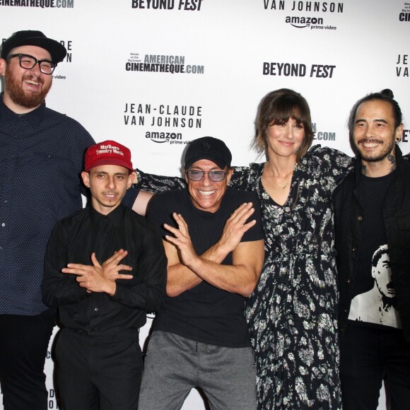 Peter Atencio, Moises Arias, Jean-Claude Van Damme et Kat Foster à la projection de la série 'Jean-Claude Van Johnson' à l'Egyptien Theatre à Hollywood, le 9 octobre 2017 © Chris Delmas/Bestimage