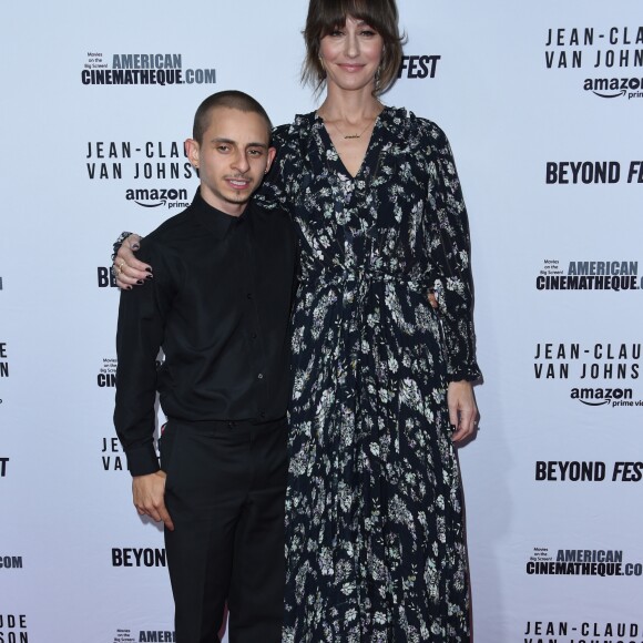 Kat Foster et Moises Arias à la projection de la série 'Jean-Claude Van Johnson' à l'Egyptien Theatre à Hollywood, le 9 octobre 2017 © Chris Delmas/Bestimage