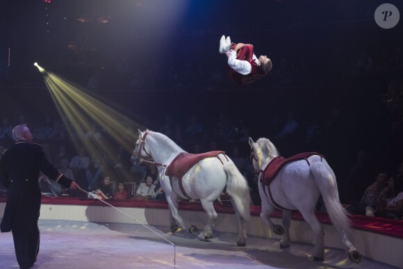 Exclusif - Ambiance - La première du nouveau spectacle du Cirque d'Hiver Bouglione, "Exploit" à Paris , le 15 octobre 2017. © Pierre Perusseau/Bestimage