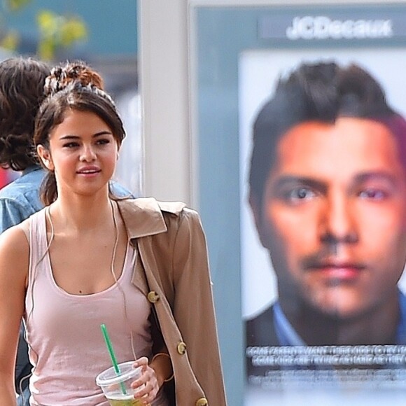 Selena Gomez sur le tournage du nouveau film de W.Allen à New York. Le 21 septembre 2017.